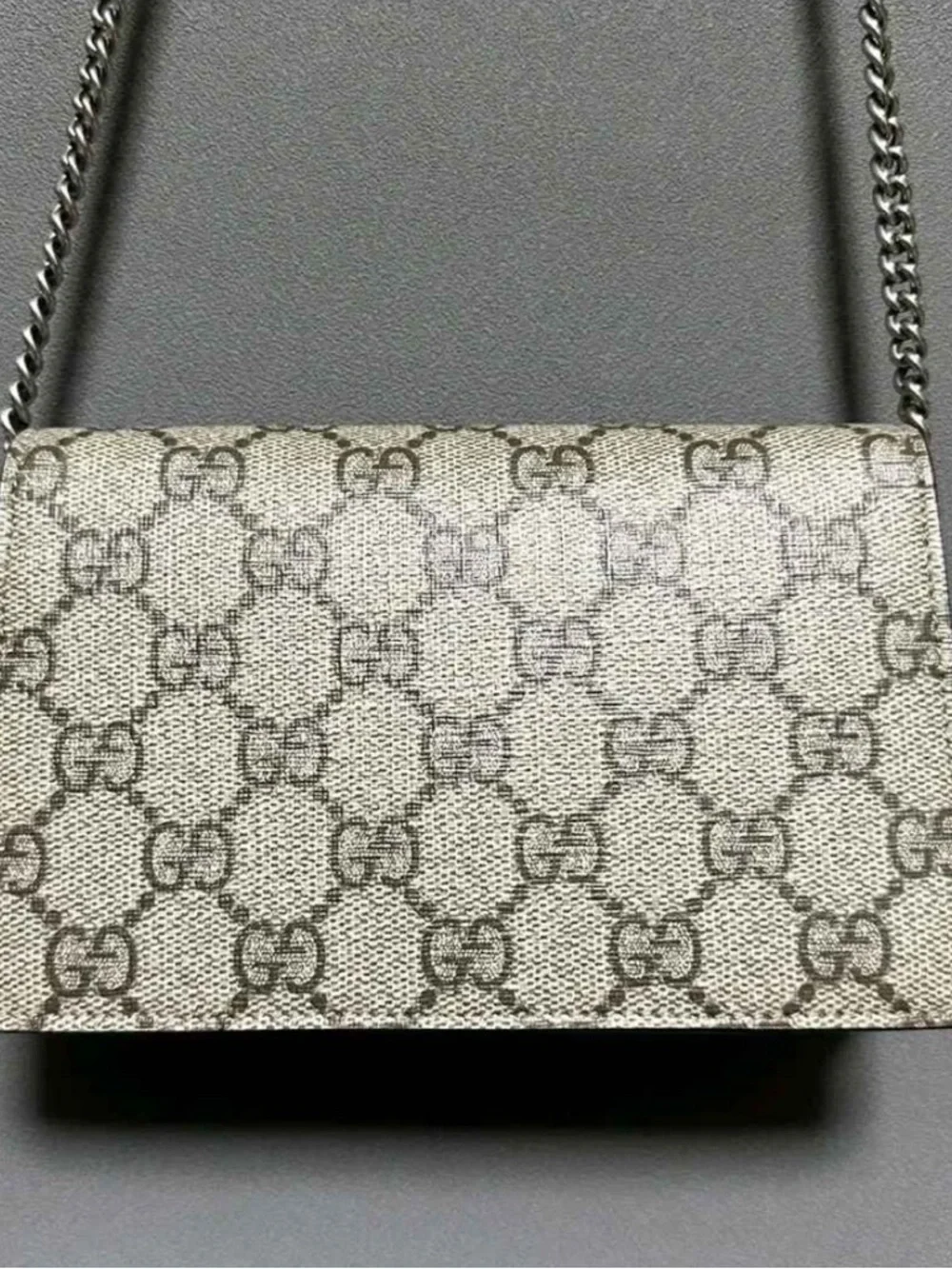 Gucci Beige GG Supreme Dionysus Small Shoulder Bag with Silver-Tone Hardware - Picture 2 of 4